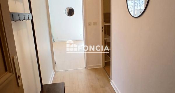 Location Studio meublé 31.75 m² - Villefranche-sur-saône 69400