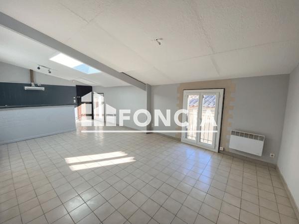 Location Appartement 2 pièces 46.64 m² - 52 GRAND' RUE St Quentin La Poterie 30700