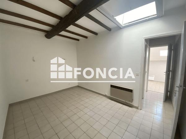 Location Appartement 2 pièces 46.64 m² - 52 GRAND' RUE St Quentin La Poterie 30700