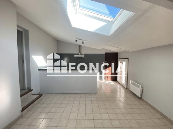 Location Appartement 2 pièces 46.64 m² - 52 GRAND' RUE St Quentin La Poterie 30700