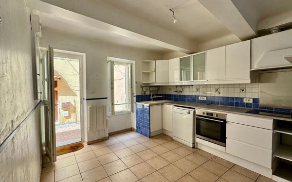 Maison à vendre    4 pièces •  Istres