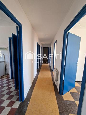 Un appartement T4 -cave- balcon -terrasse-