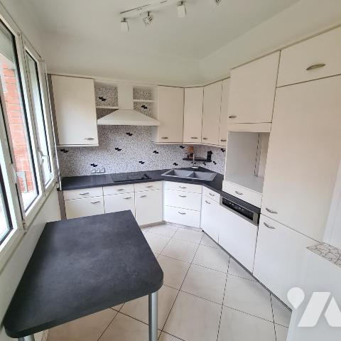 DUNKERQUE centre ville belle maison avec jardin et garage