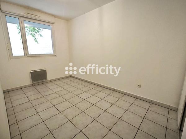 Appartement
         3 pièces
        - 66 m² 128 000 € *