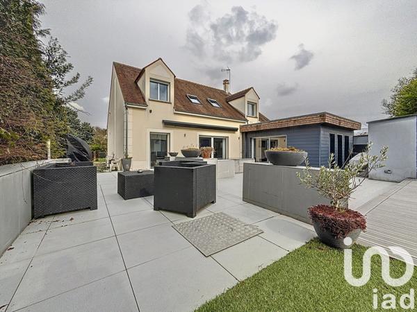 Maison à vendre 10 pièces 201 m² Linas