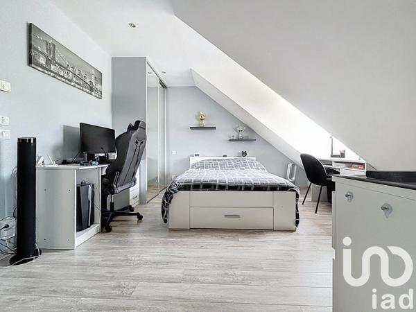 Maison à vendre 10 pièces 201 m² Linas