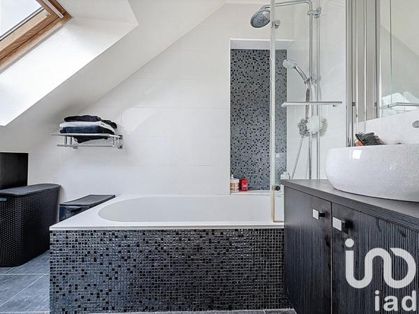 Maison à vendre 10 pièces 201 m² Linas