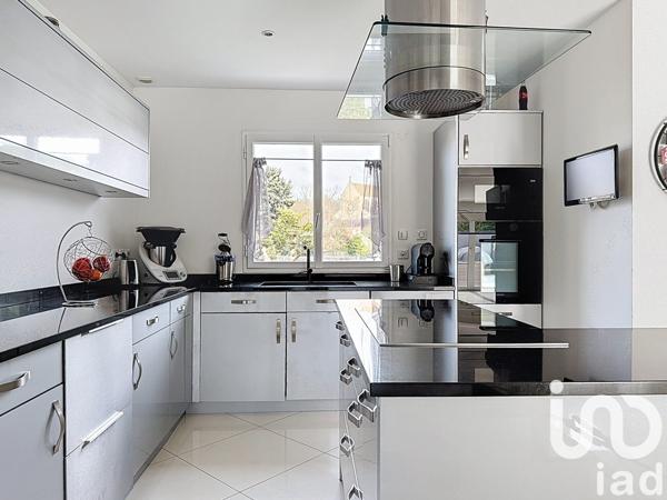 Maison à vendre 10 pièces 201 m² Linas