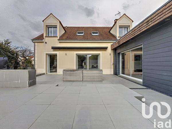 Maison à vendre 10 pièces 201 m² Linas