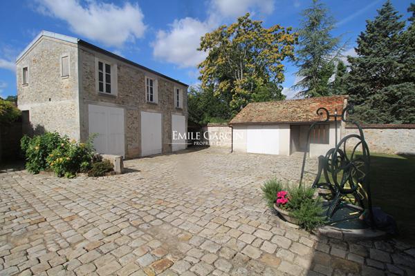 A Vendre - Vaux le Pénil - Seine et Marne- Maison Bourgeoise du XIX et ses écuries