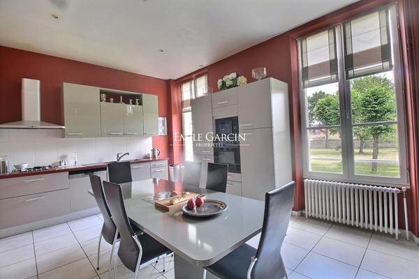 A Vendre - Vaux le Pénil - Seine et Marne- Maison Bourgeoise du XIX et ses écuries