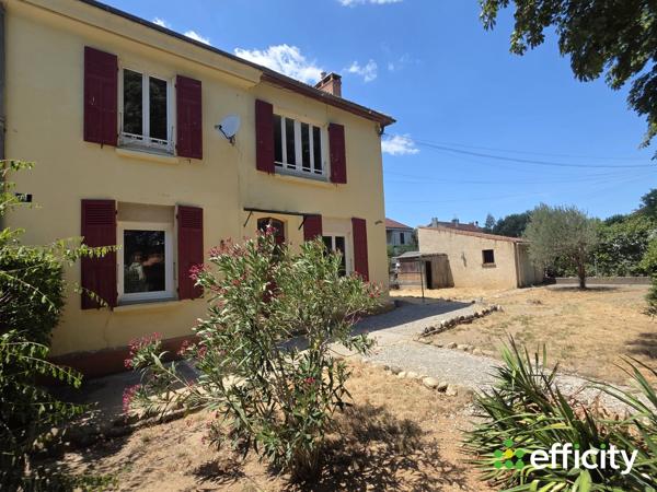 Maison
         3 pièces
        - 70 m² Exclusivité 180 000 € *