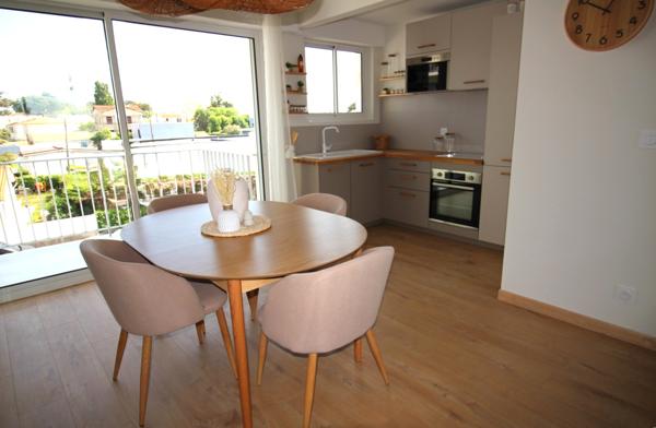 3 pièces rénové avec vue sur la mer