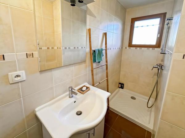 Maison mitoyenne 5 pièces Garage Jardin