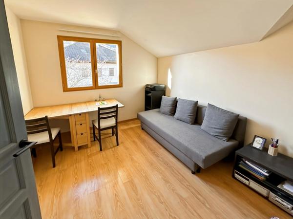 Maison mitoyenne 5 pièces Garage Jardin