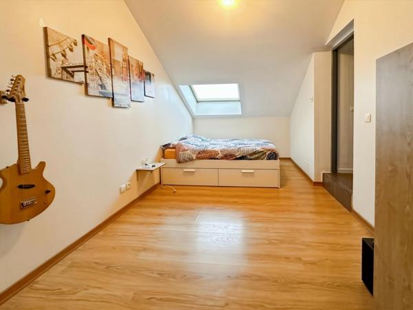 Maison mitoyenne 5 pièces Garage Jardin