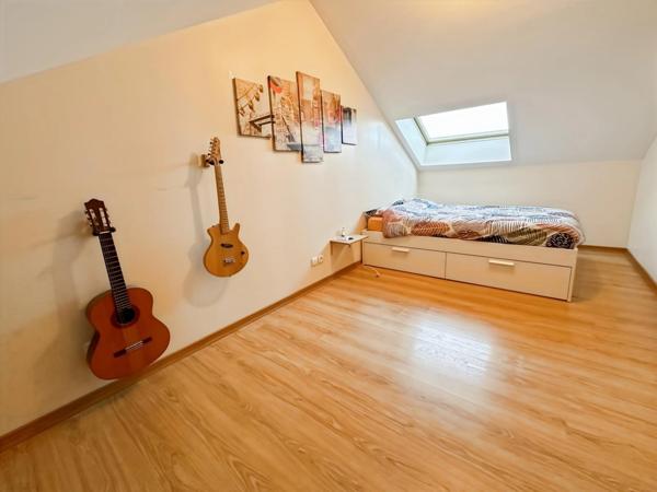 Maison mitoyenne 5 pièces Garage Jardin