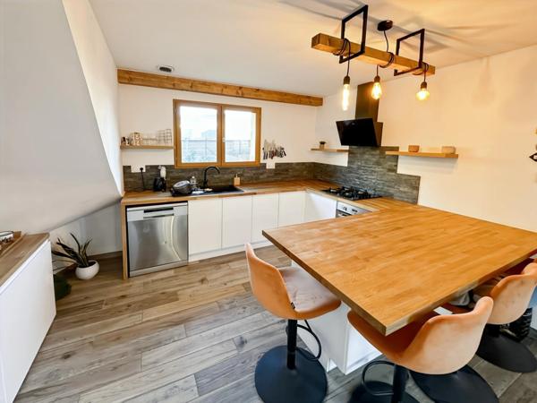 Maison mitoyenne 5 pièces Garage Jardin