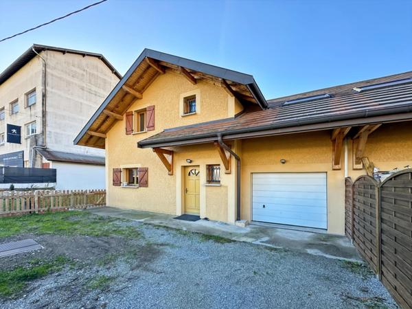 Maison mitoyenne 5 pièces Garage Jardin