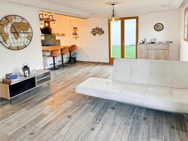 Maison mitoyenne 5 pièces Garage Jardin