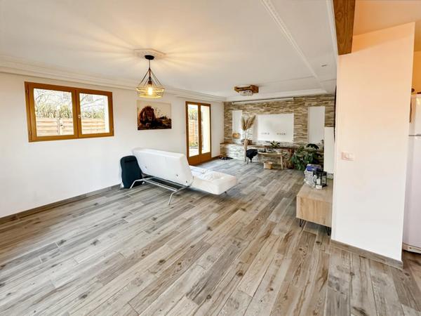 Maison mitoyenne 5 pièces Garage Jardin