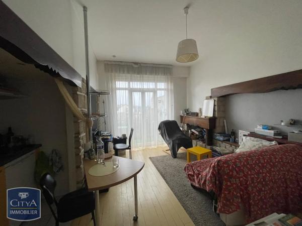 Appartement à louer 1 pièce 27.28m² Pau (64000)