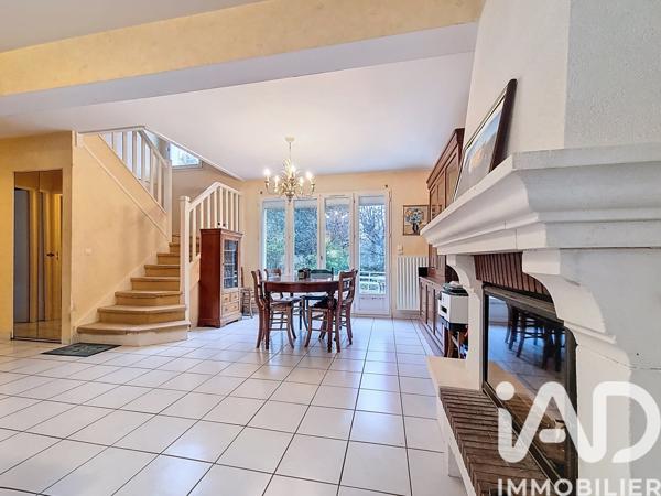 Maison à vendre 7 pièces 150 m² Chevry-Cossigny