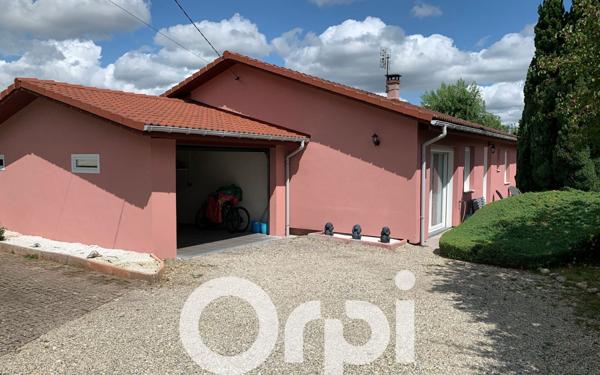 Maison à vendre    4 pièces •  Saint-Étienne-de-Saint-Geoirs