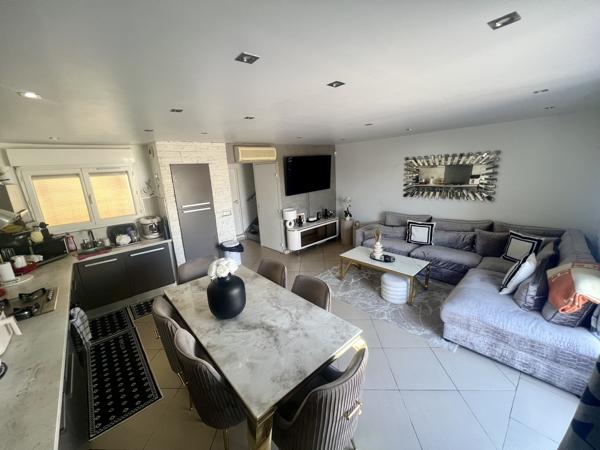 Maison
         3 pièces
        - 76 m² 260 000 € *