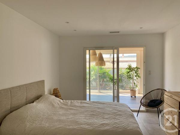 Maison à vendre  4 pièces - 130 m2 ST MITRE LES REMPARTS - 13