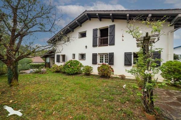 Maison à vendre |  Anglet |  6 pièces | 203 m²