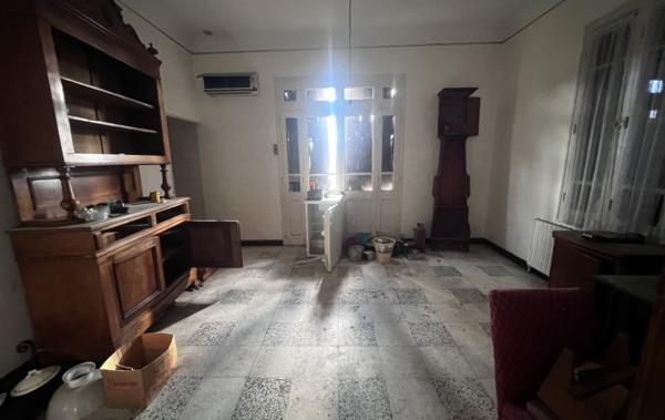 Vente Villa Proche centre à rénover Saint-gilles   