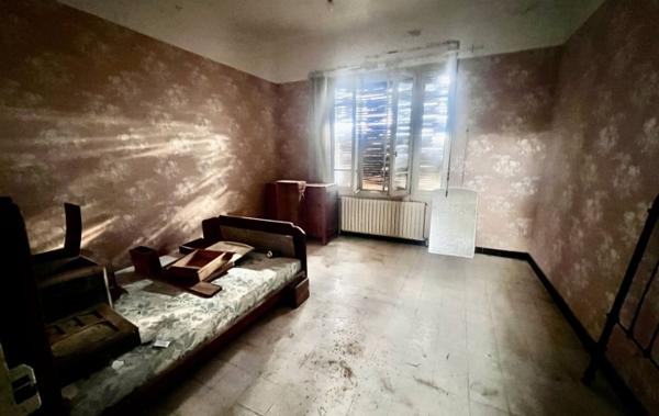 Vente Villa Proche centre à rénover Saint-gilles   