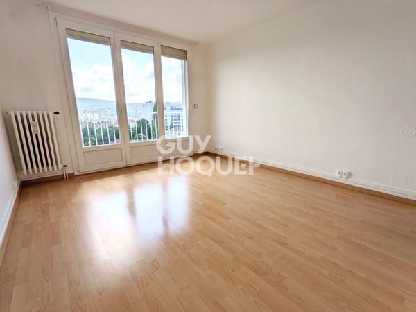 Appartement rénové 3 pièces 56 m², quartier Viotte