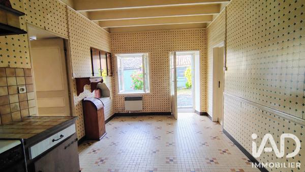 Maison à vendre 5 pièces 114 m² Saint-Pierre-le-Vieux