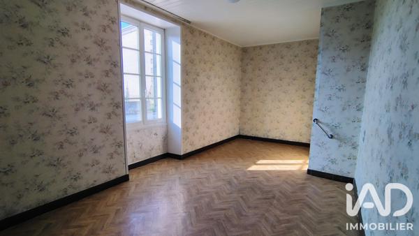 Maison à vendre 5 pièces 114 m² Saint-Pierre-le-Vieux