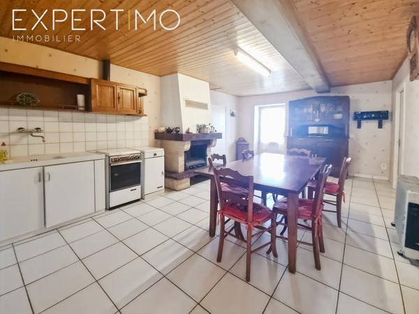 Bouin (85230) Maison en pierre 88 m²– 3 pièces – 1450 m² de terrain – Bouin (85230)