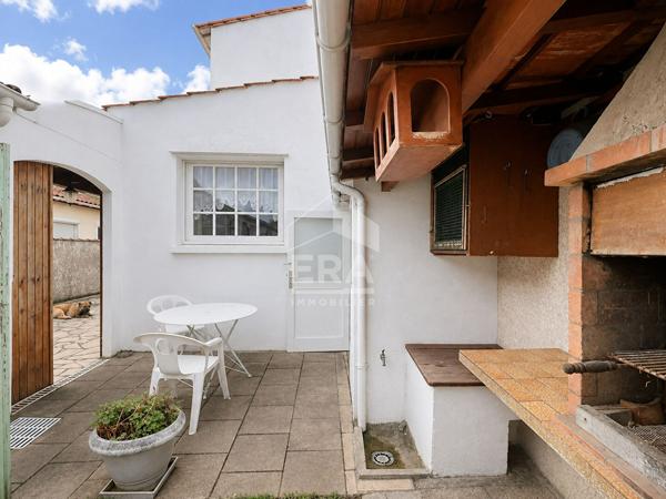 MAISON DE VILLE ROYANNAISE - PROCHE commerces et plages