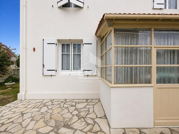 MAISON DE VILLE ROYANNAISE - PROCHE commerces et plages