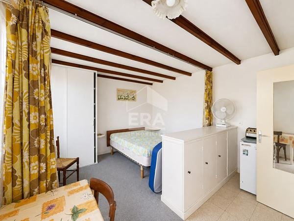 MAISON DE VILLE ROYANNAISE - PROCHE commerces et plages