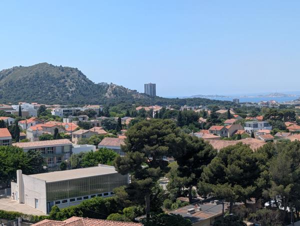 Appartement
         4 pièces
        - 70 m² 195 000 € *