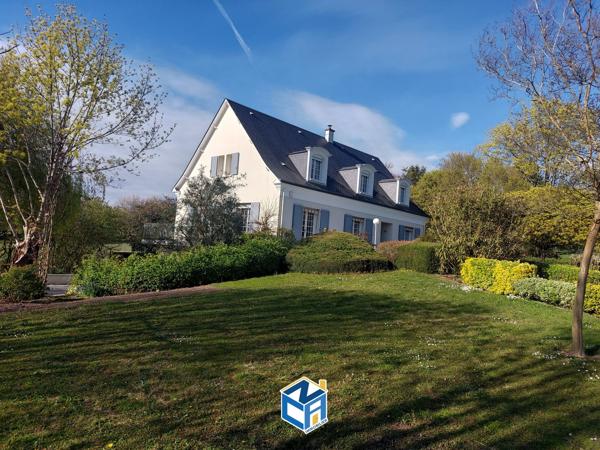 MAISON BOURGEOISE SUR SAINTE MAURE DE TOURAINE