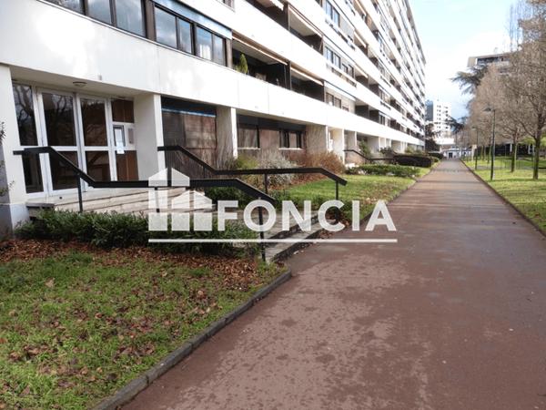 Location Appartement 3 pièces 60.64 m² - MALHERBE F Grenoble 38100