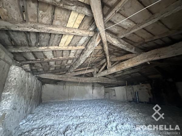 Maison ancienne, centre village