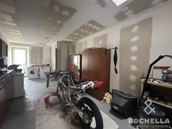 Maison ancienne, centre village