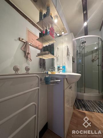 Maison ancienne, centre village