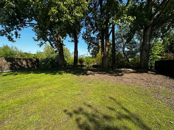 Terrain Constructible Amiens 1242 m²