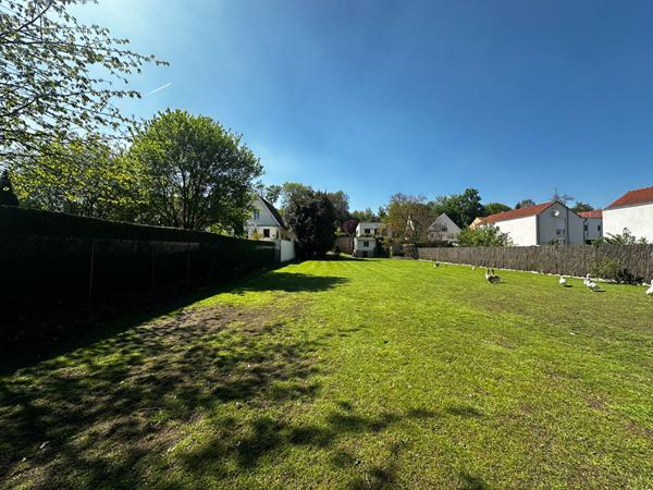 Terrain Constructible Amiens 1242 m²