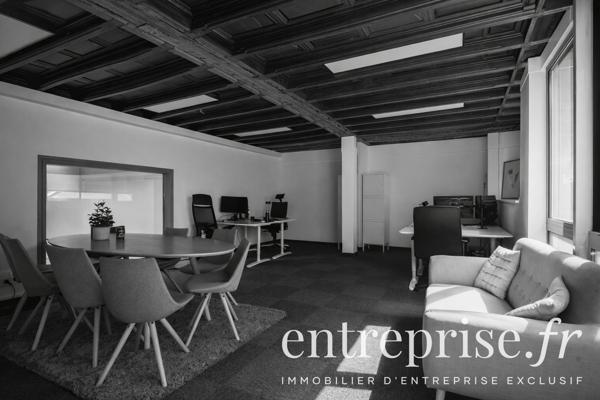 Poste coworking haut de gamme – Hyper-centre d’Angers