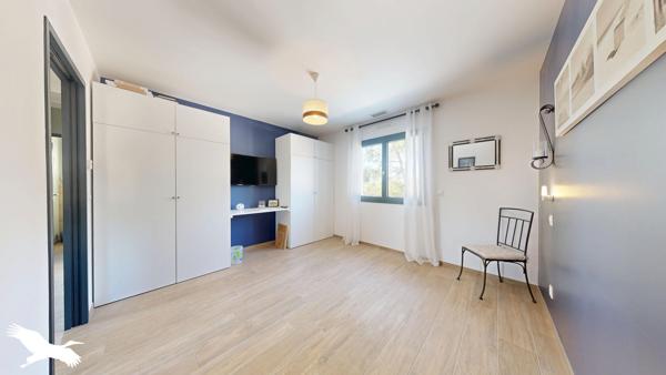 Maison à vendre 850 000 € Aubagne 5 p 143 m² DPE A